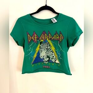 Urban Outfitters Tops Urban Outfitters Def Leppard Rock Of